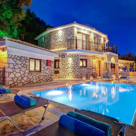 Bougainvillea Villa Keri