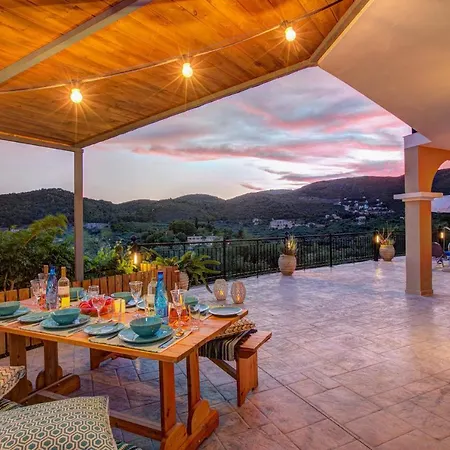 Villa Bougainvillea