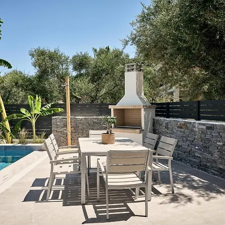 Bougainvillea Villa Keri